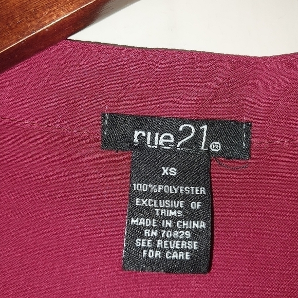 Rue 21 Red dress. 3/4 sleeves. Size XS - Picture 3 of 3